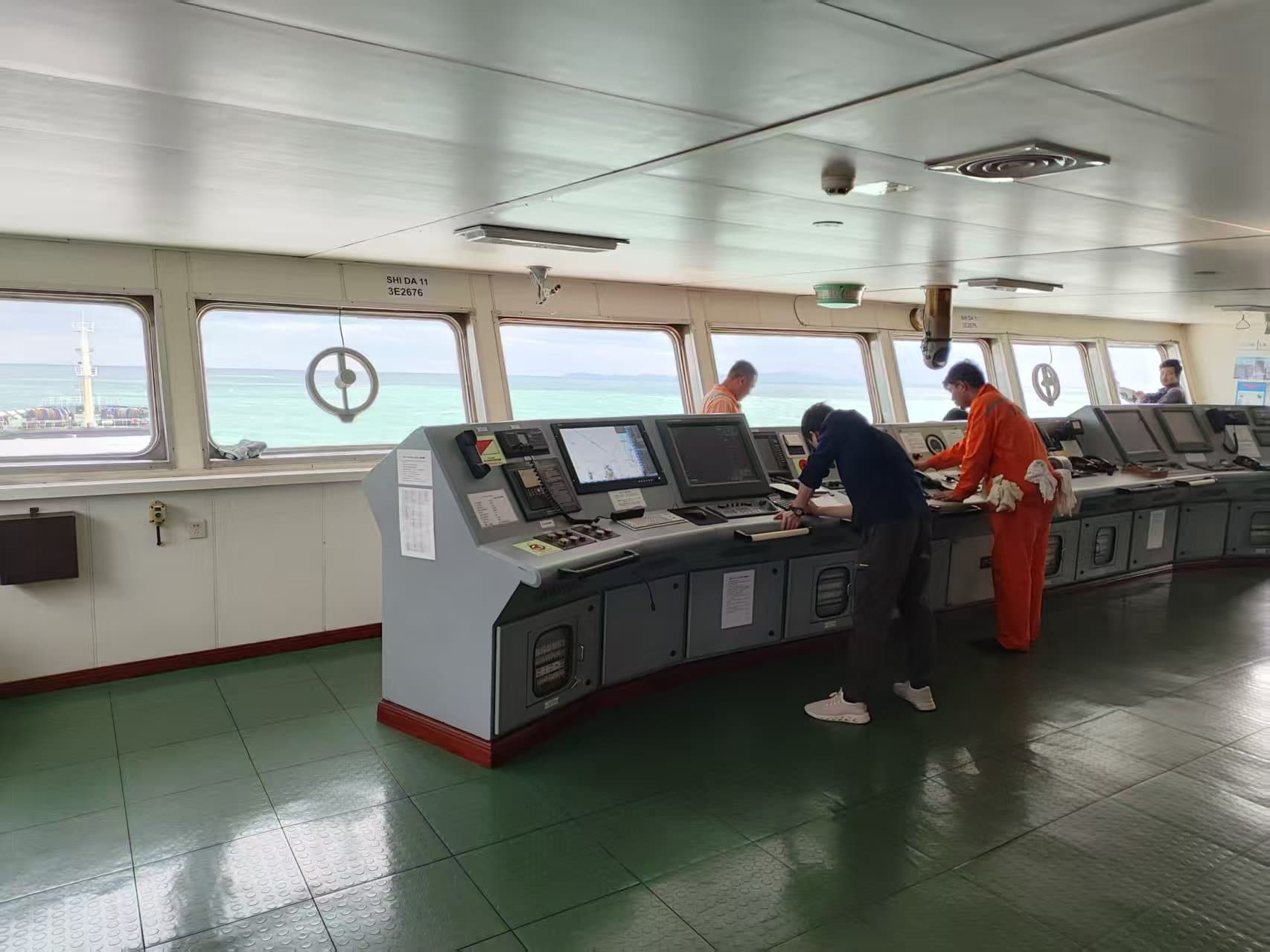 Communication & Navigation Equipment